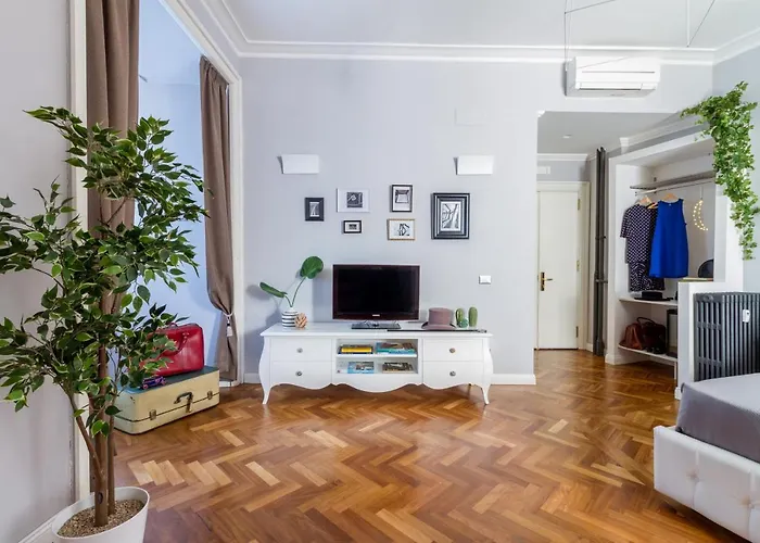 Athena Guest House